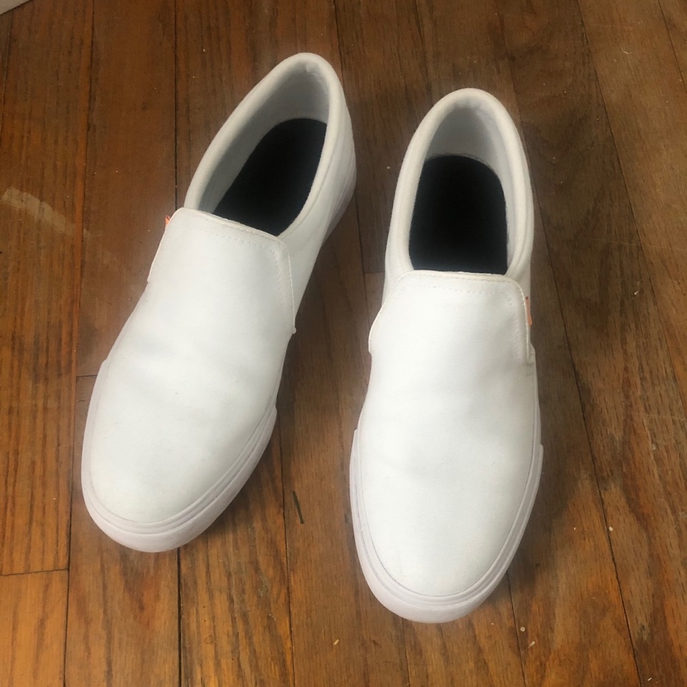 Nike slip on